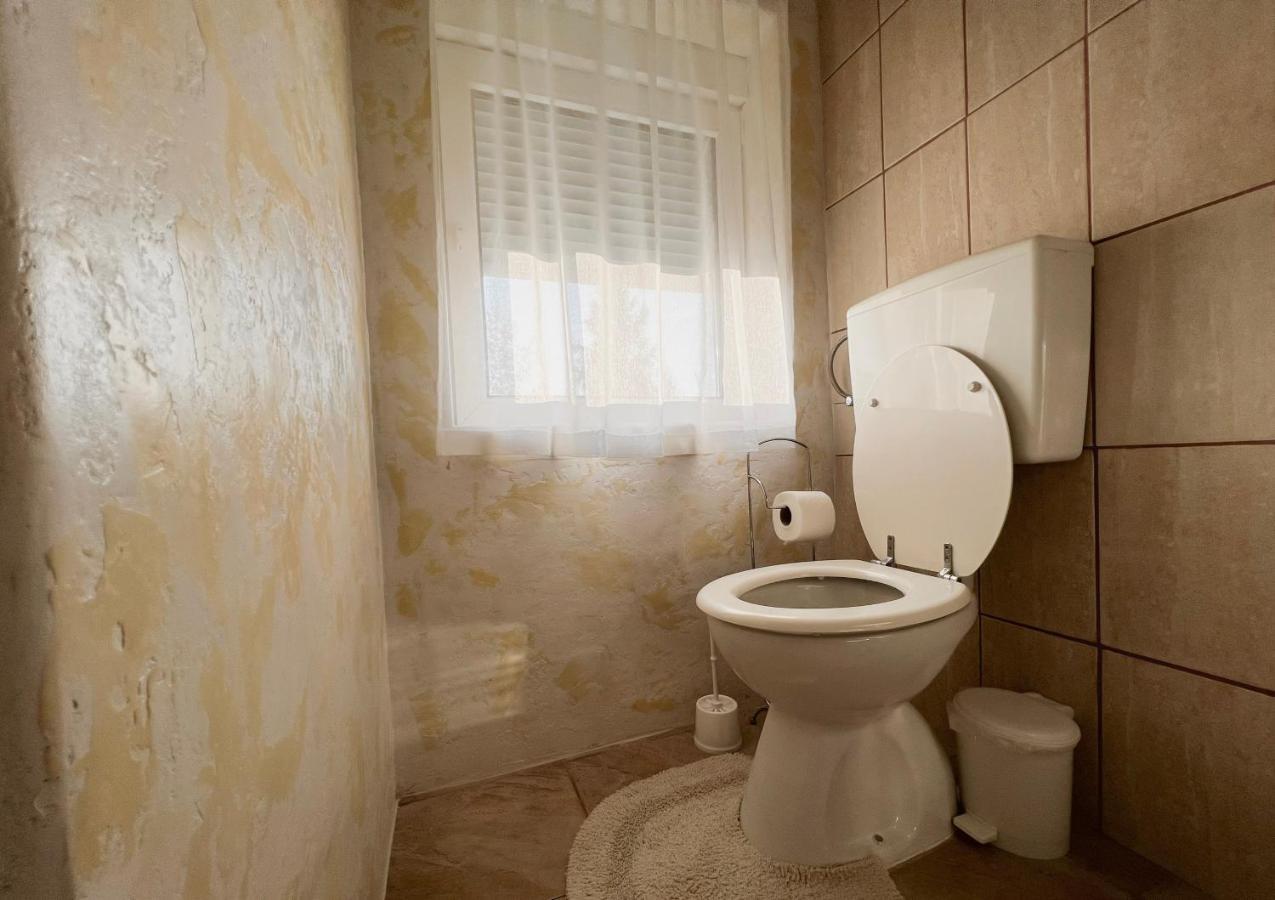 Rooms Mirabella Rakovica Luaran gambar